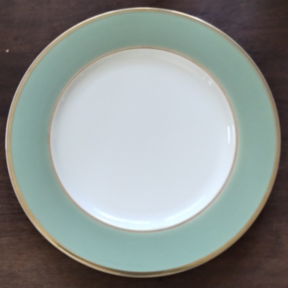 Taylor, Smith & Taylor Classic Heritage Celadon Green Dinner Plate 10.5 Diameter